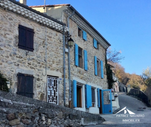 Lire la suite à propos de l’article Maison de village 6 pièces à CHARME SUR RHÔNE