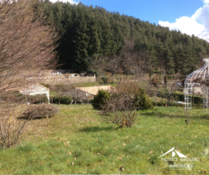 Lire la suite à propos de l’article Terrain constructible à CHÂTEAUNEUF-DE-VERNOUX