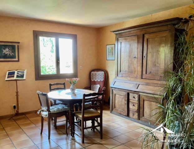 Salle à manger 1