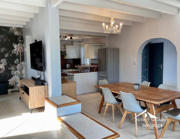 Vue Salon SàM et cuisine